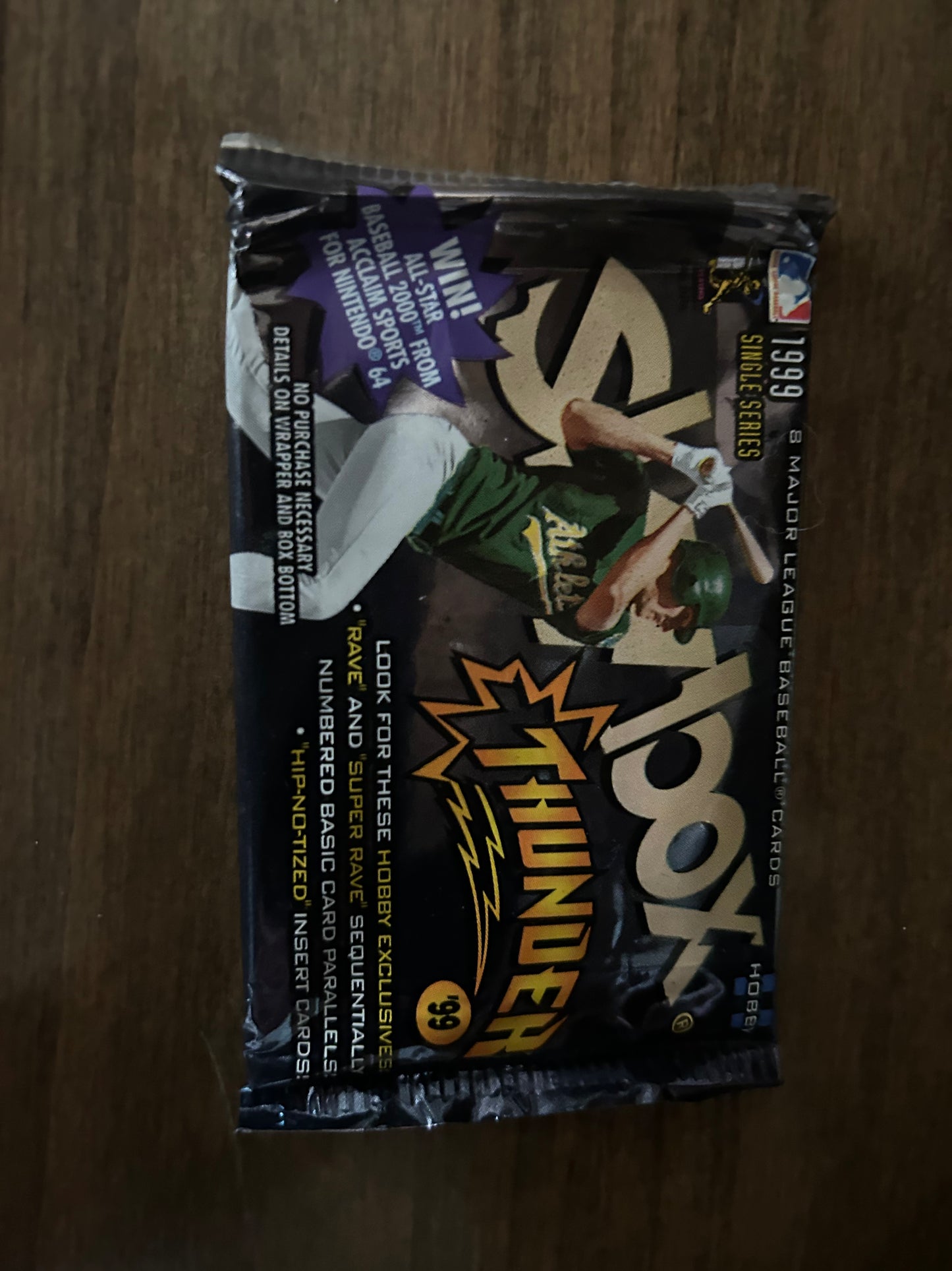 1999 Skybox Thunder Baseball Hobby Pack, ( 1 Pack Lot).