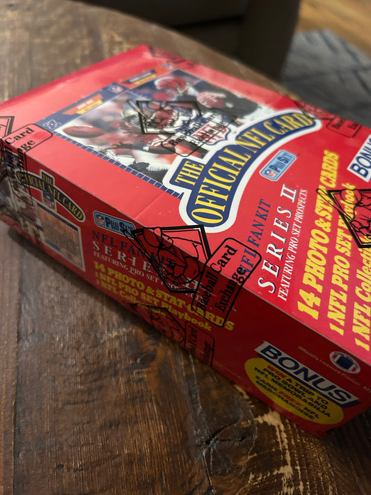 1989 Pro Set Series 2 Football Wax Box (Barry Sanders, Aikman, Thomas, Deion Sanders RC)