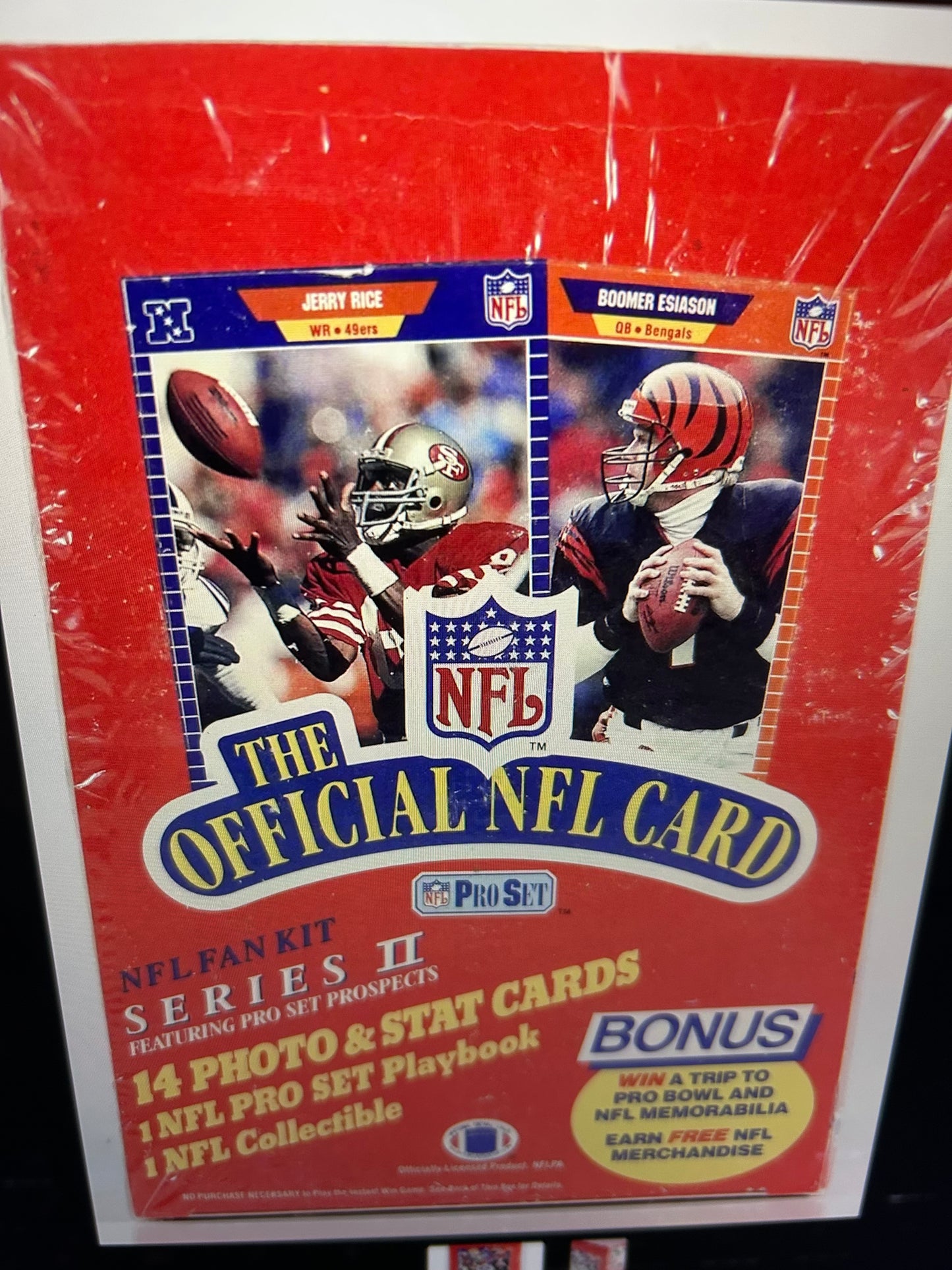 1989 Pro Set Series 2 Football Wax Box (Barry Sanders, Aikman, Thomas, Deion Sanders RC)