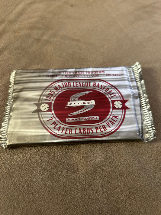 1995 Score Summit Limited Edition Baseball Hobby Pack. ( 1 Pack Lot).