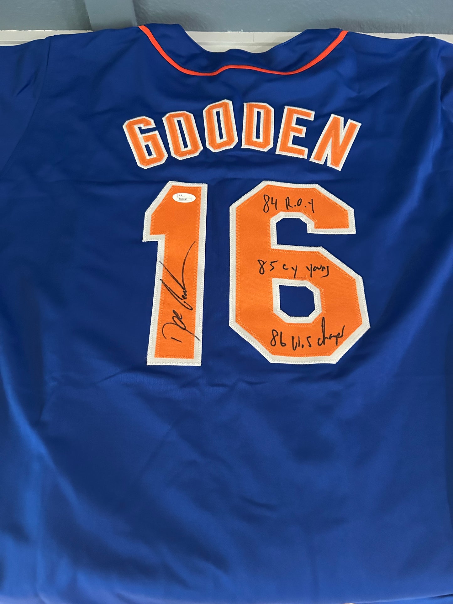 Dwight “Doc” Gooden New York Mets Signed Autographed Jersey W/ Inscription JSA #T89743. Size large>