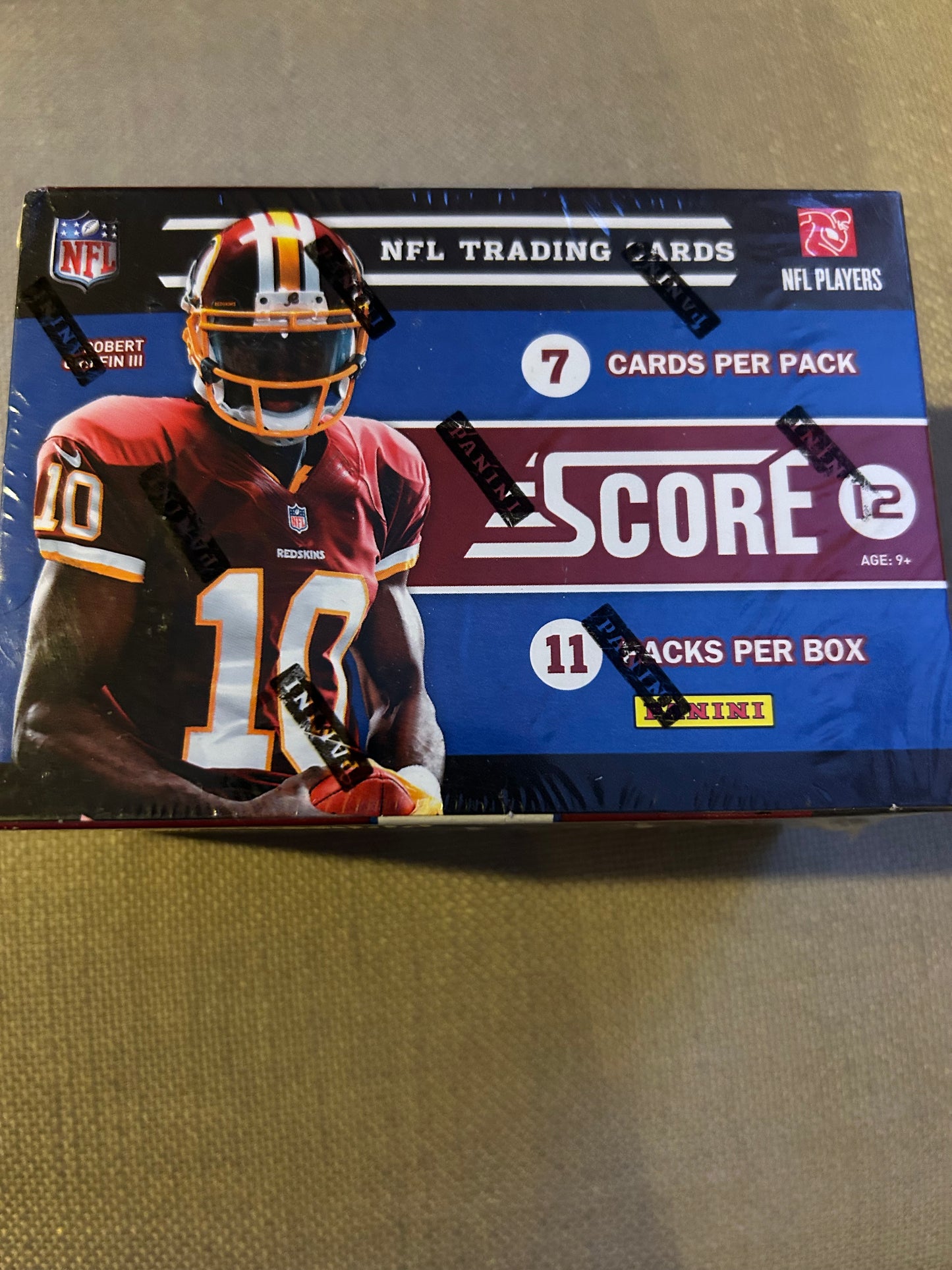 2012 Score Football Blaster Box. Cousins, Wilson RC