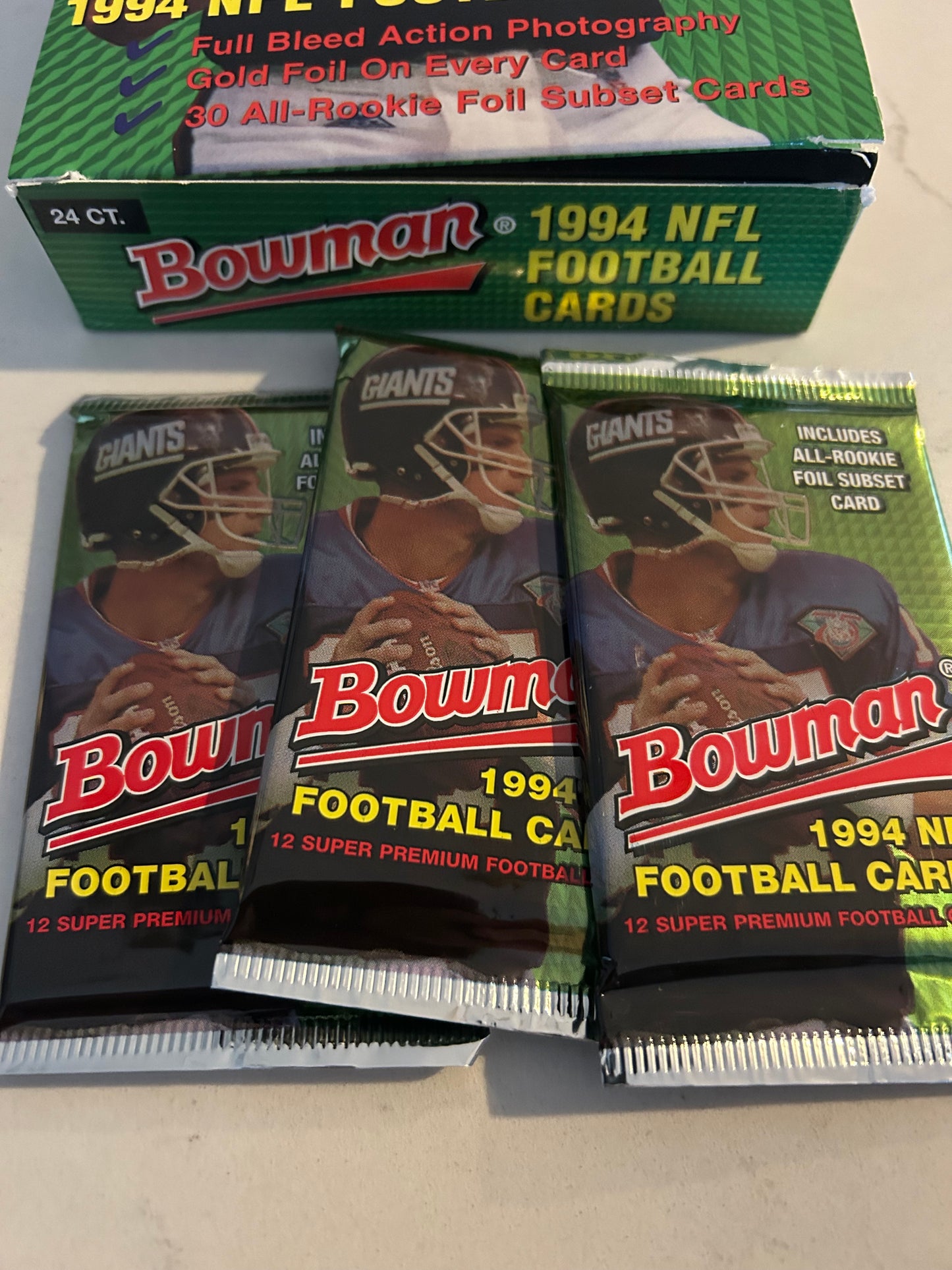 1994 Bowman Football 3 Pack Lot Faulk,Dilfer,Shuler Rookies. This is a 3 pack lot