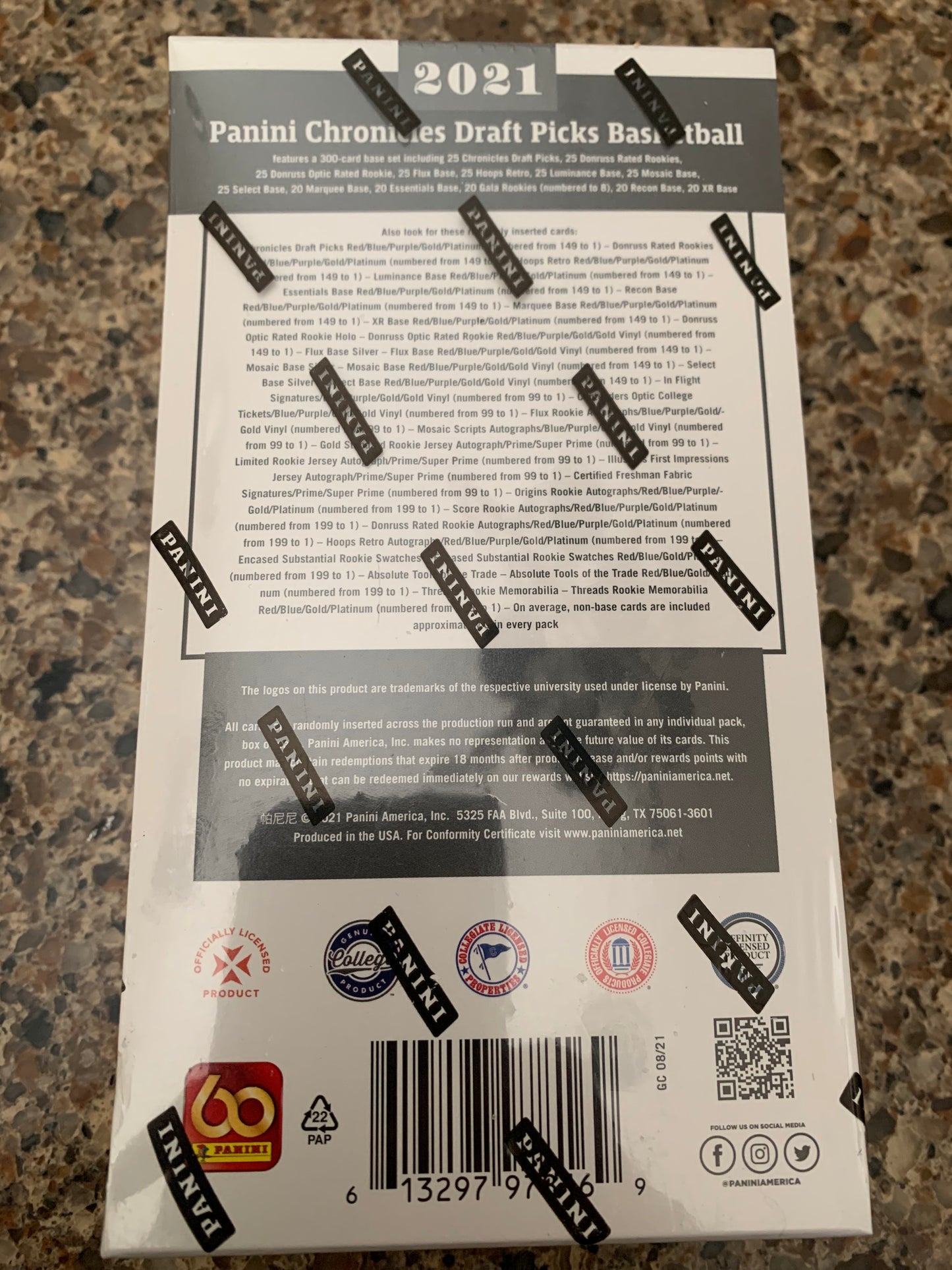 2021/22 Panini Chronicles Draft Picks Hobby Box 4 autos and or memorabilia cards per Box look for rookies Suggs and Cade