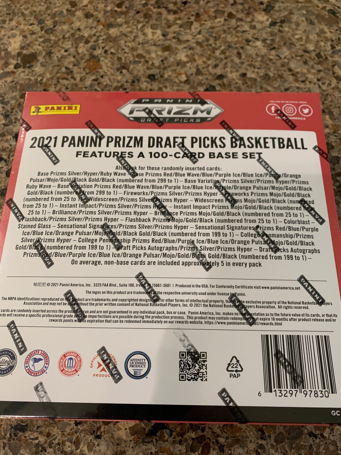 2021 Panini Prizm Basketball Draft Picks Hobby Box. 4 Autographs per box.