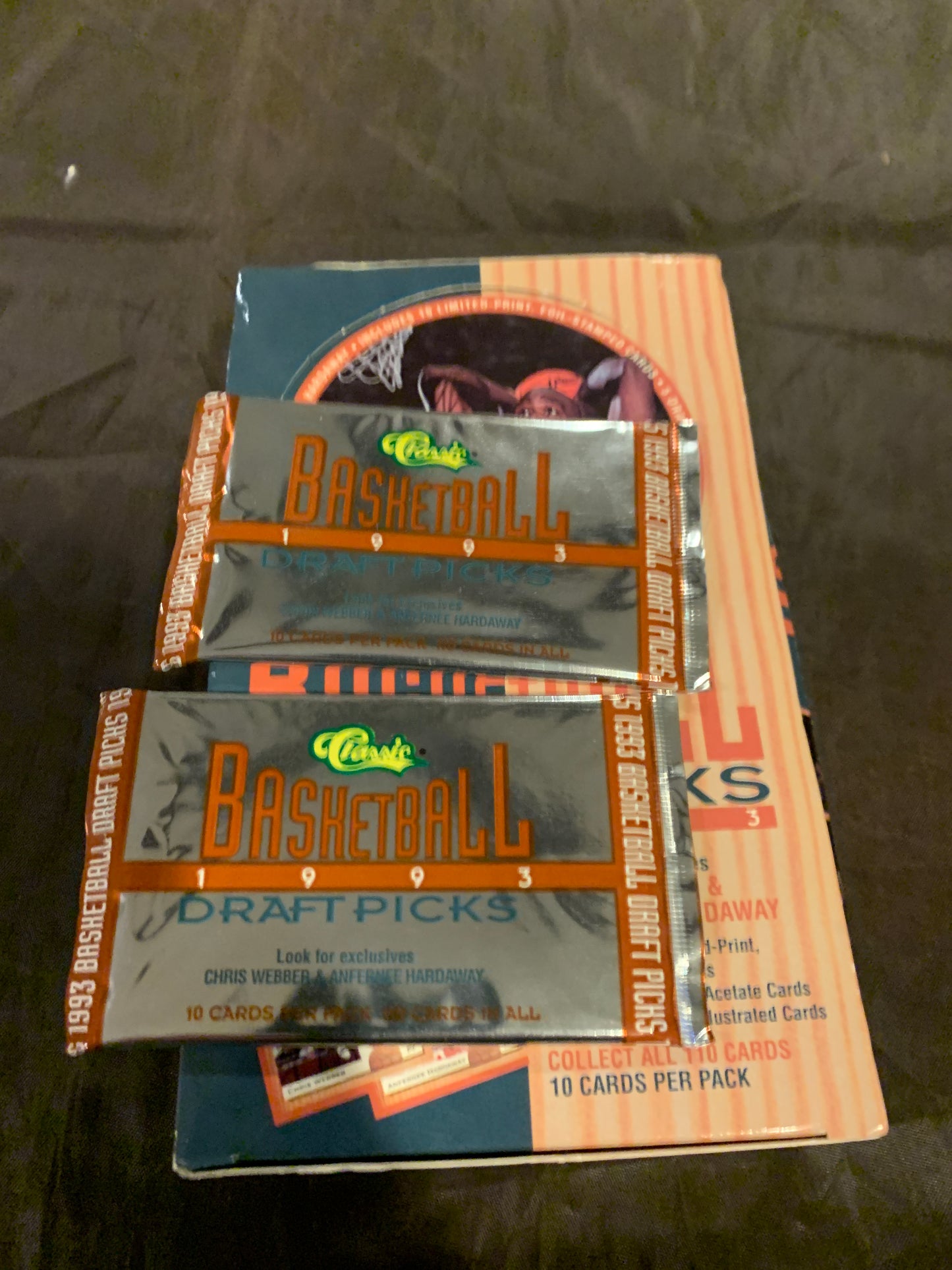 1993 Classic Draft Picks Basketball Pack. ( 1 Pack Lot ). Look For RC Weber, Hardaway, Baker, Mashburn.