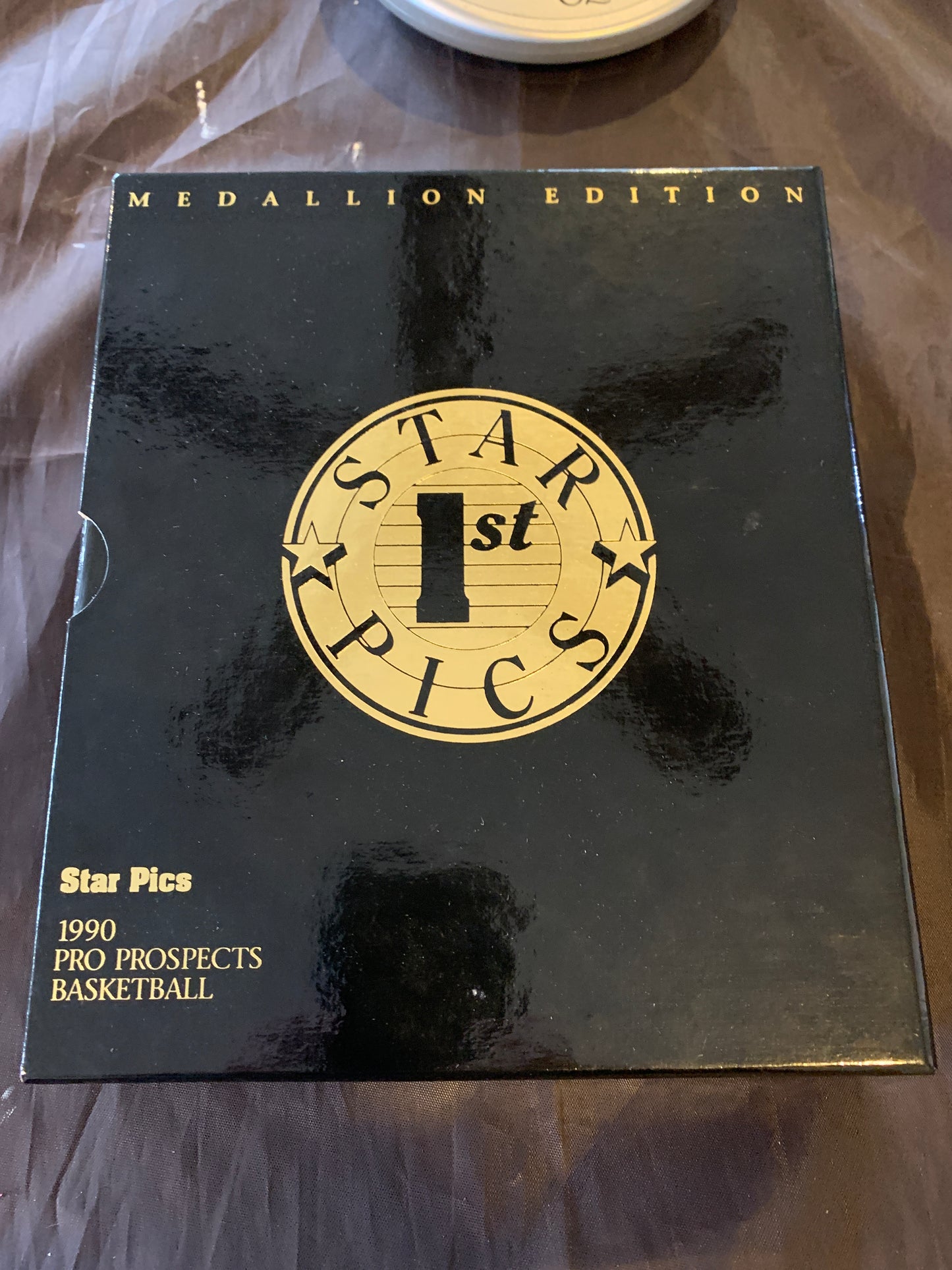 1990 star pics medallion edition basketball set with Gary Payton #21 Rookie RC HOF