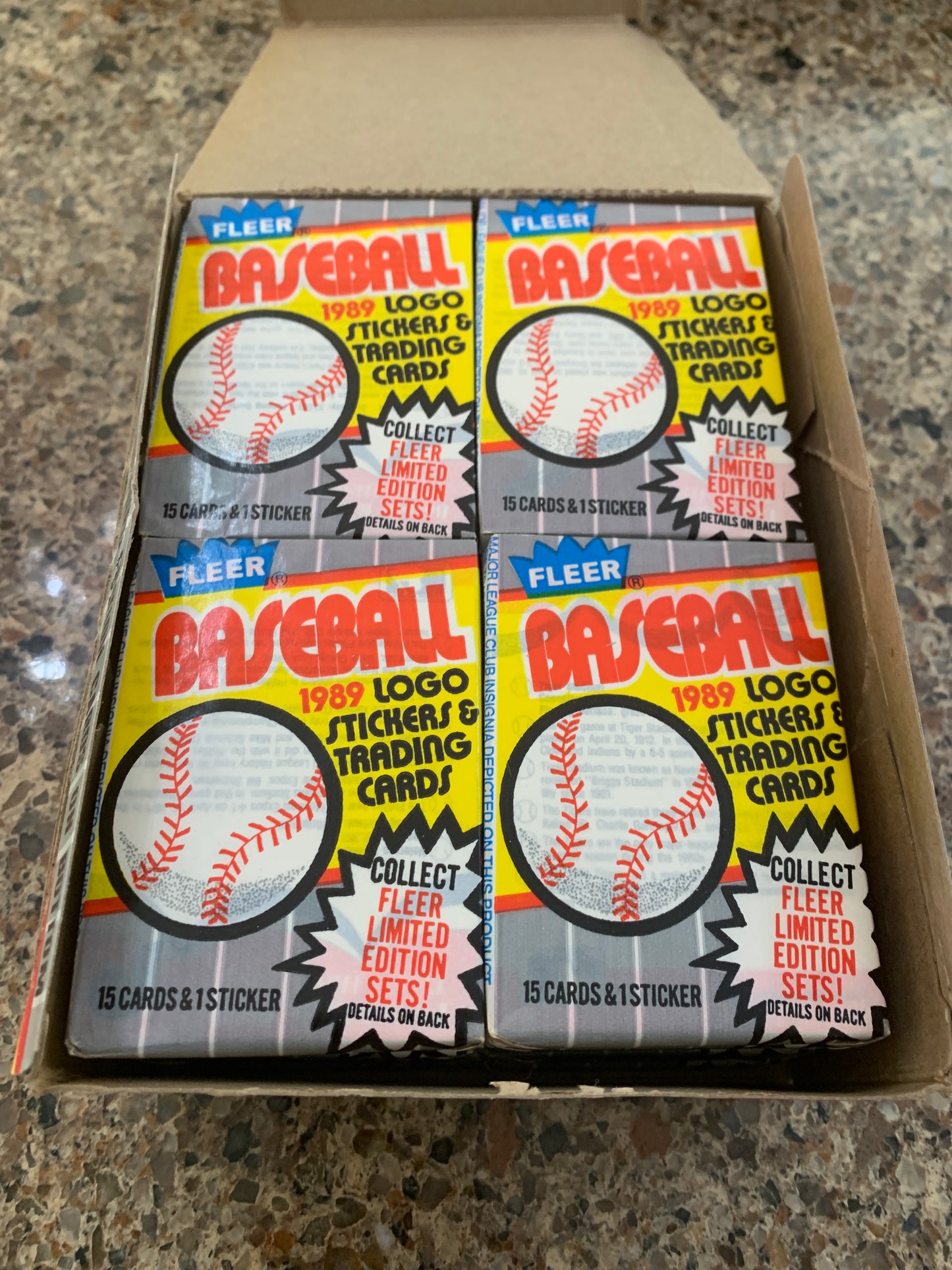 1989 Fleer Baseball Hobby Box 36 packs per box, 15 cards per pack