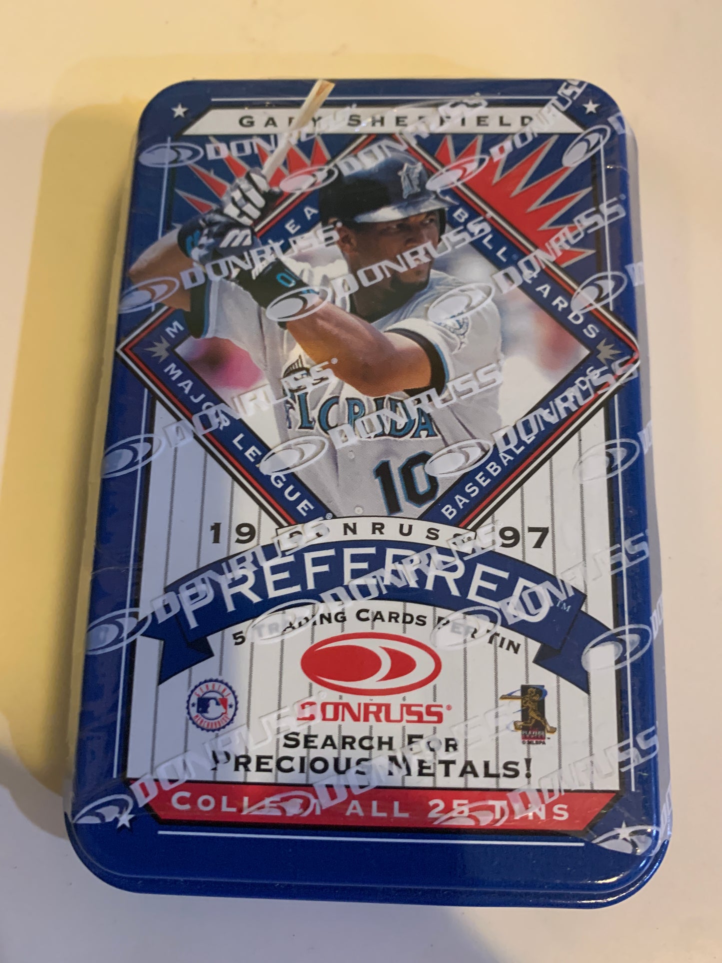 1997 Donruss Preferred Gary Sheffield -Donruss Tin. Original sealed Tin Rare Finds