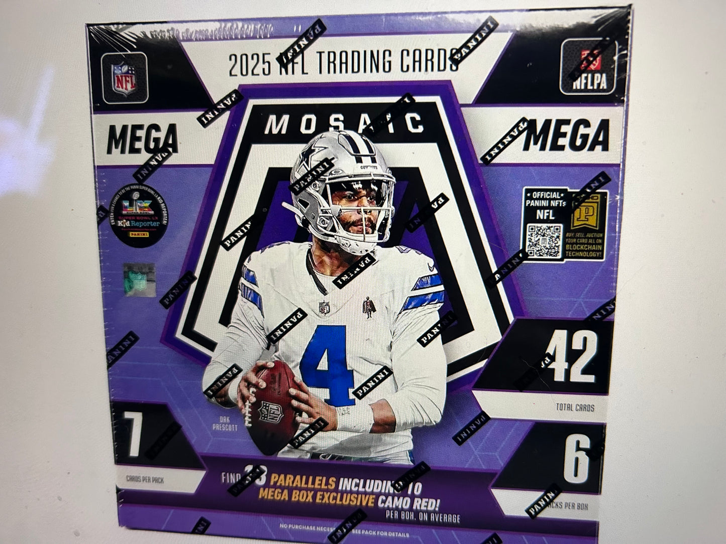 2025 Panini Mosaic Football Hobby Mega Box