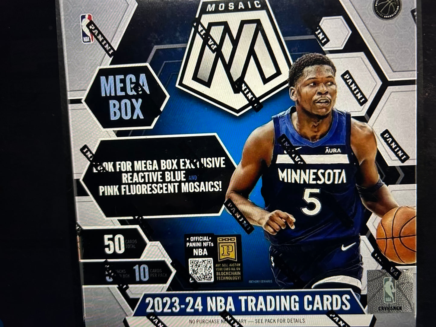 2023/24 Panini Mosaic Basketball Mega Box (Blue & Pink Mosaics!)