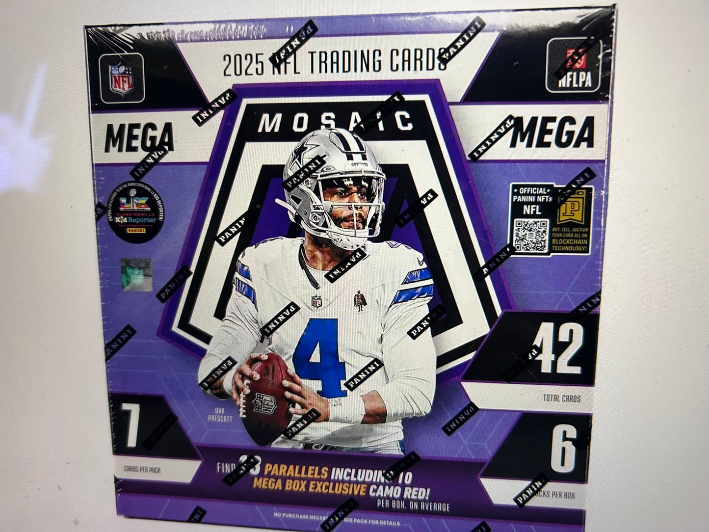 2025 Panini Mosaic Football Hobby Mega Box