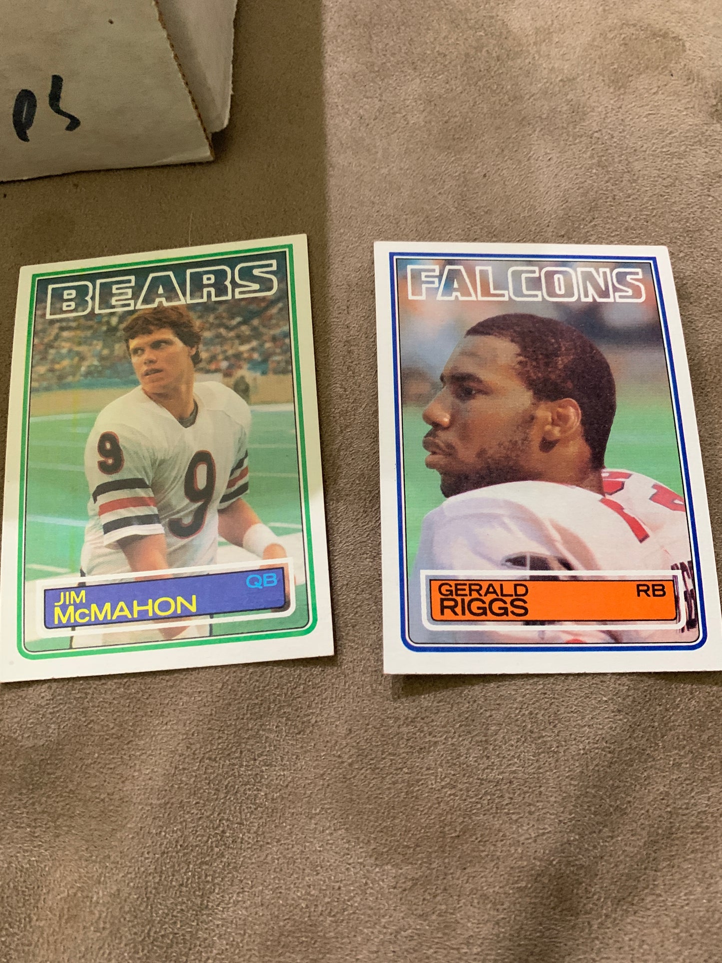 1983 Topps Football complete Hand Collected Singletary RC, McMahon RC, Riggs RC