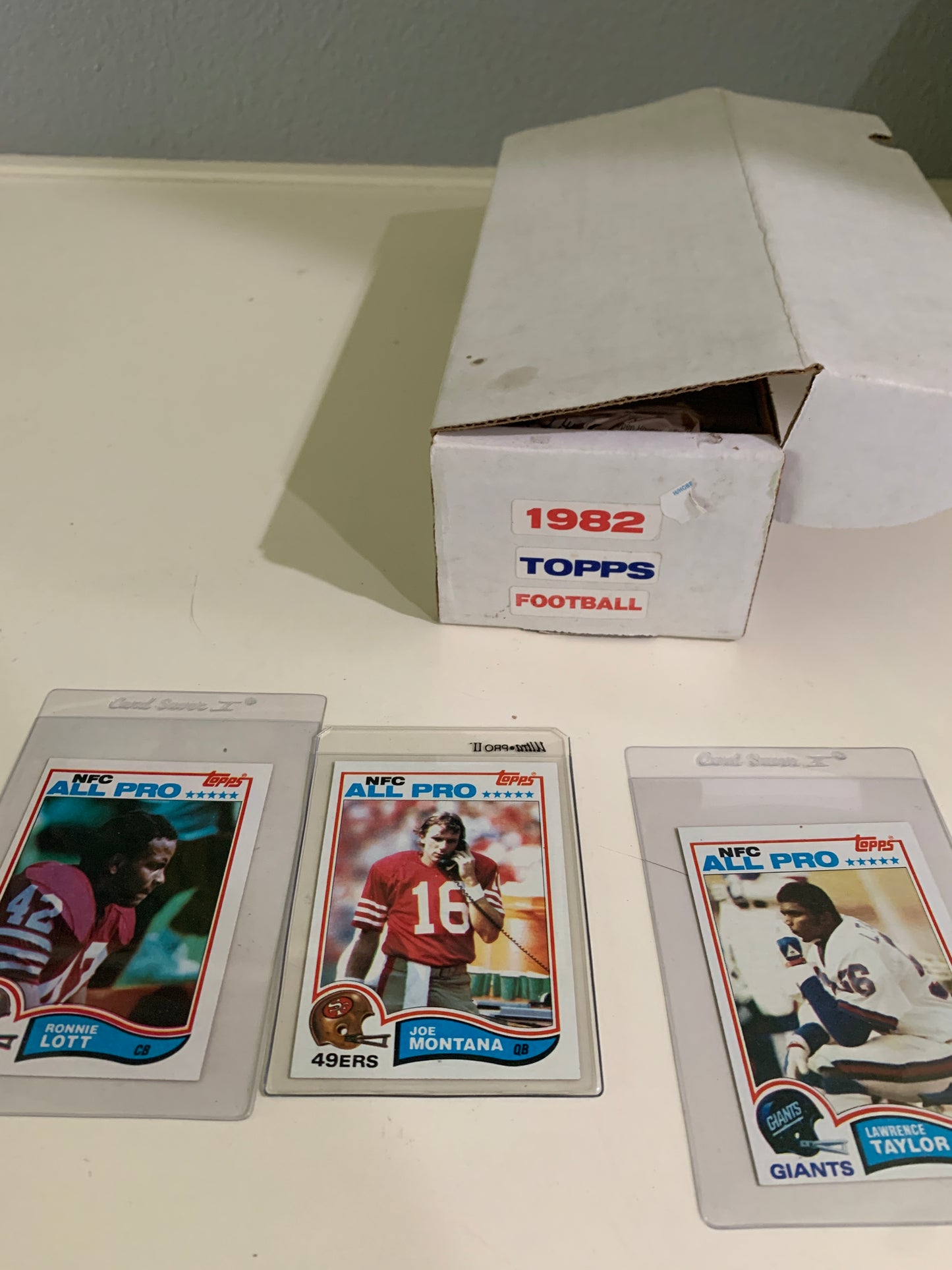 1982 Topps Football Complete 528 Card Set Lawrence Taylor Rookie Rc Sharp￼￼!