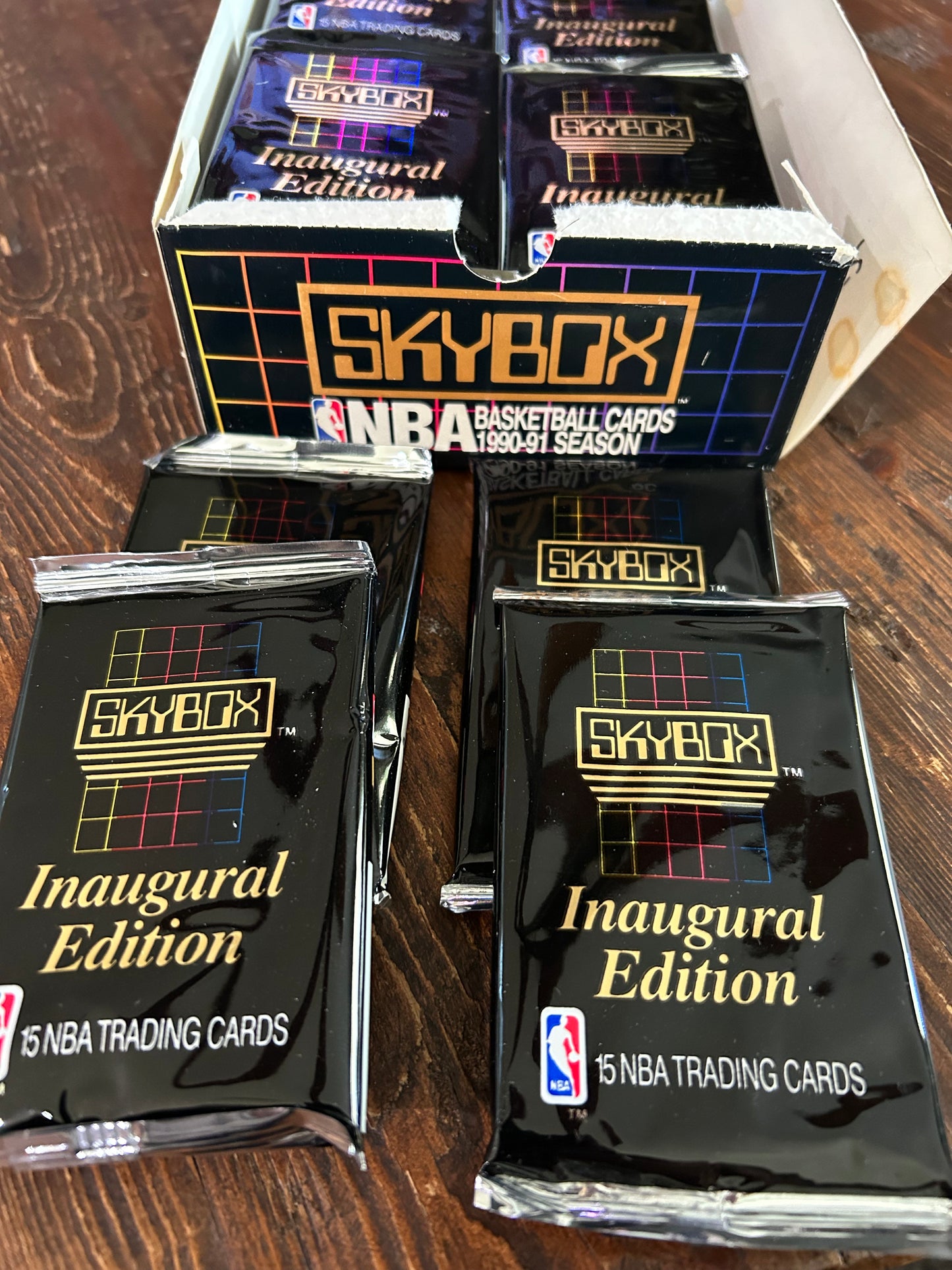 1990-91 skybox series 1 packs for sale. This is a 4 pack lot for sale!!!