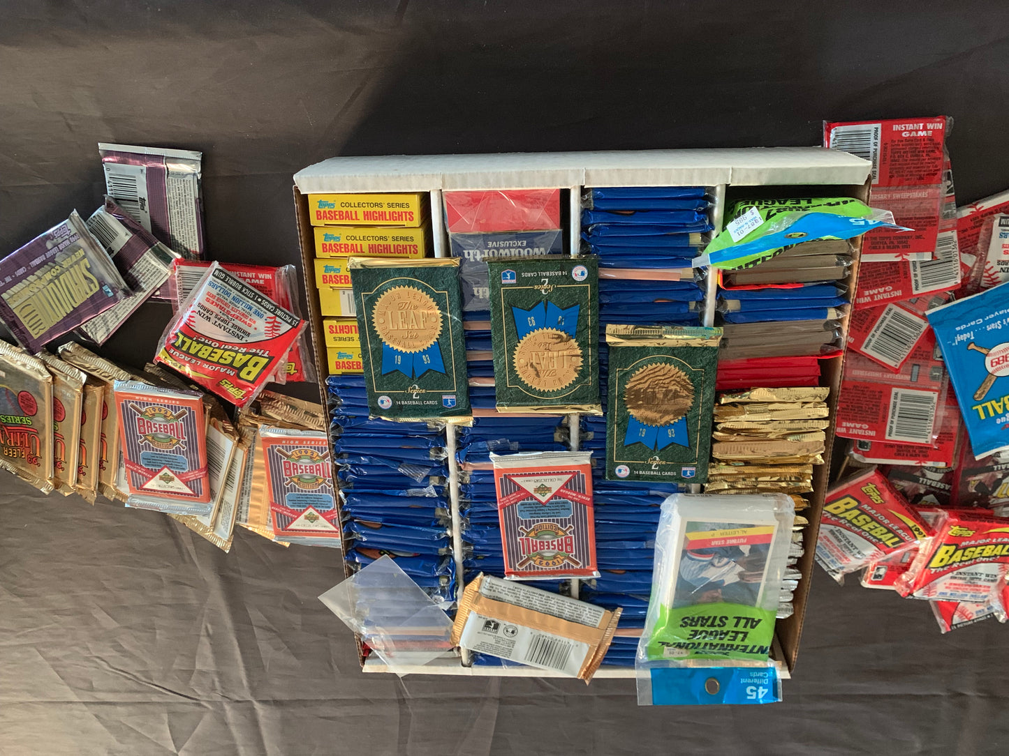 Vintage 20 different packs (Over 300+ Cards!!) of UNOPENED Vintage BASEBALL cards from the 80's and 90's