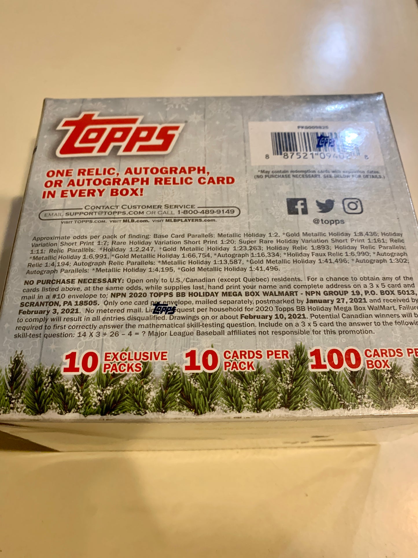 2020 Topps Holiday Baseball Mega Box Cards retail exclusive
