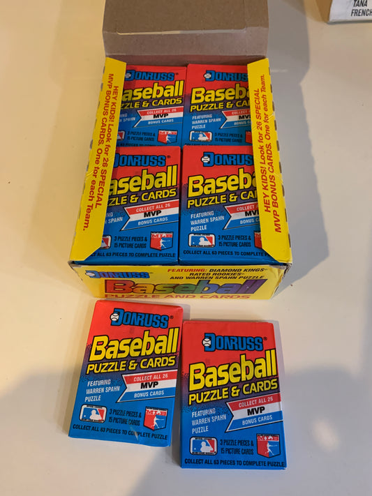 1989 Donruss Vintage Single Pack from a freshly opened box. look for RC Griffey JR,Randy Johnson,Biggio,Curt Schilling