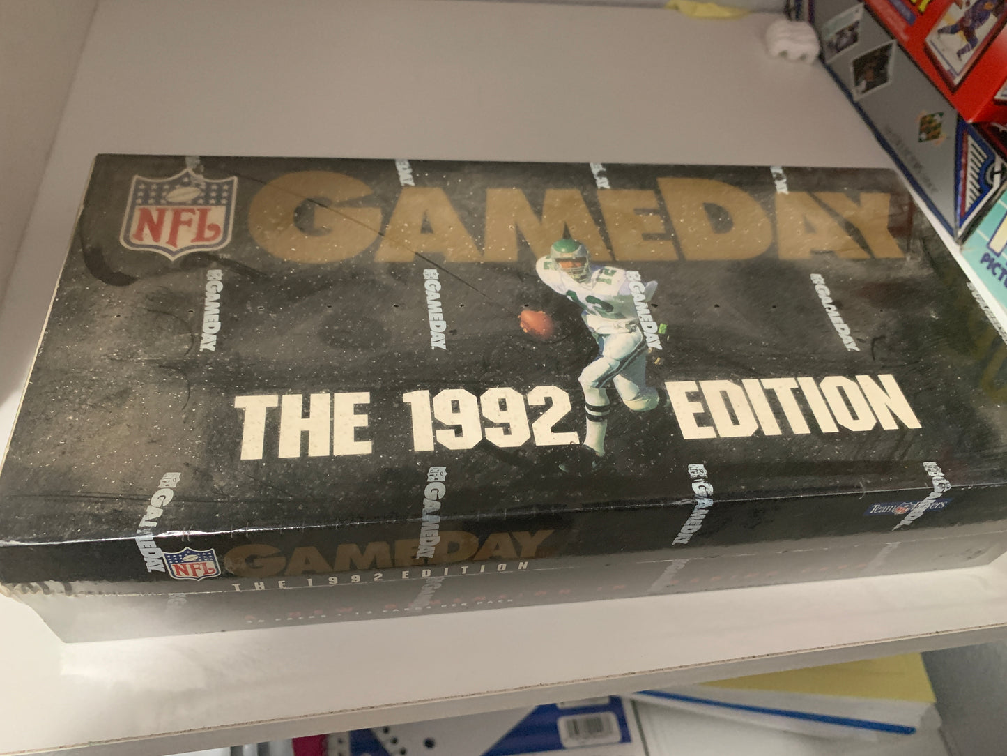 1992 Gameday edition football hobby box factory set